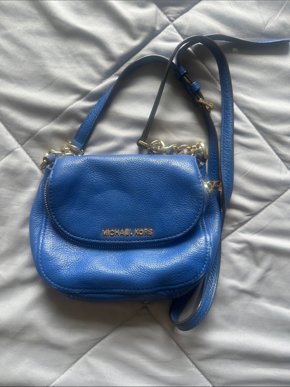 MICHAEL KORS Royal Blue Pebbled Leather Crossbody with Gold Hardware